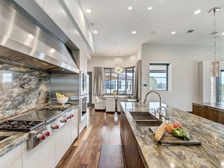 kitchen kitchen