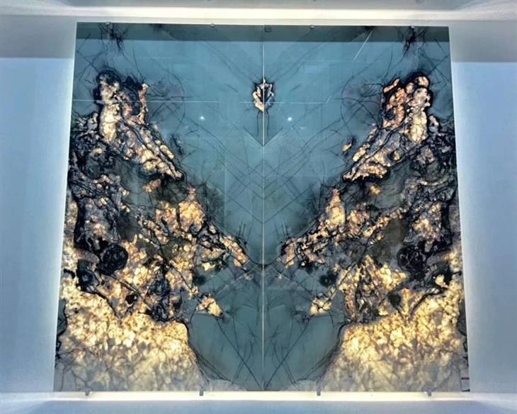 Cristallo Tiffany Quartzite Slab