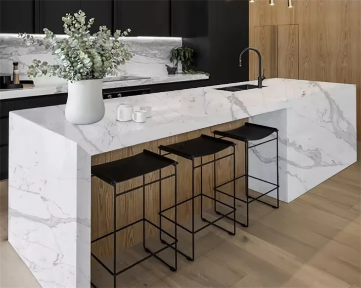 Calacatta Grey Quartz Slab